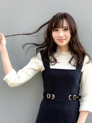 セミロング カラー ヘアアレンジ 能登谷 きよのヘアスタイル