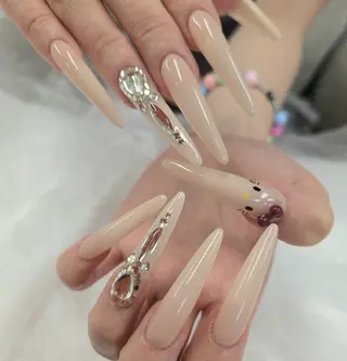 ネイル 河野ちえ (雑誌掲載サロン)のネイルデザイン