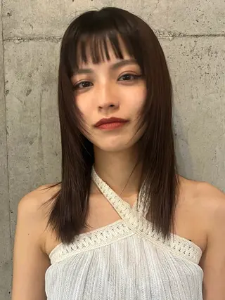 セミロング レイヤーカット\ウル フ　chinatsuのヘアスタイル
