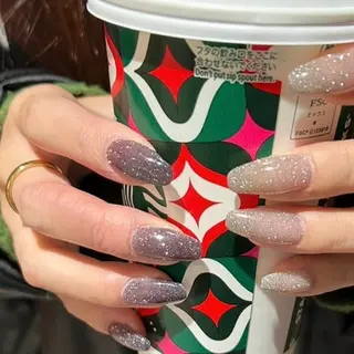 ネイル 𝗺𝗮𝗸𝗶 .のネイルデザイン