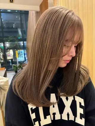 ミディアム カラー 中野 ちよのヘアスタイル