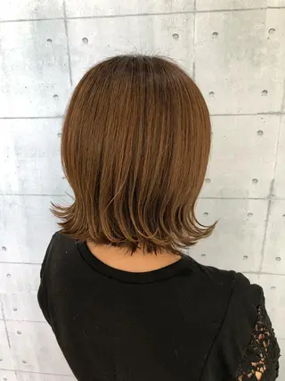 ミディアム カラー 金沢 広美のヘアスタイル