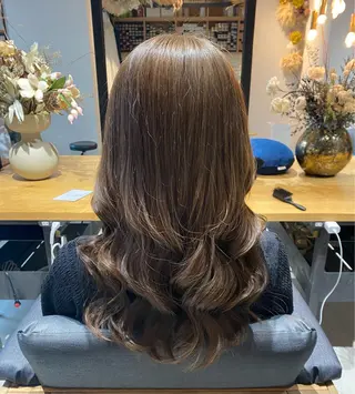 セミロング カラー 山本 琴葉 /ボブ /切りっぱなしボブのヘアスタイル