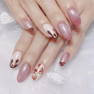 ネイル Queening 🦋のネイルデザイン