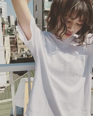 ショート カラー パーマ ヘアアレンジ 顔周りレイヤー/韓国 ブリーチminamiのヘアスタイル