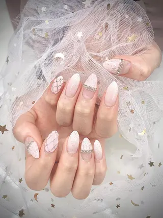 ネイル I-nailロング /ワンホン/キラキラのネイルデザイン