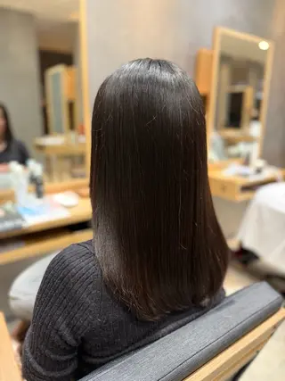 ミディアム 羽根 ひよりのヘアスタイル