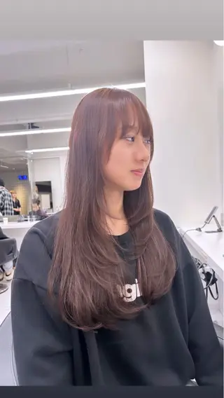 カラー 透明感ベージュ🤎 ナチュラルレイヤーのヘアスタイル
