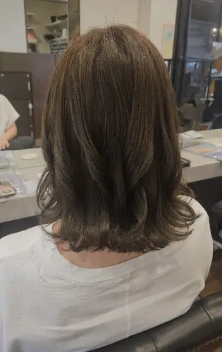 ミディアム カラー 関口 友菜のヘアスタイル