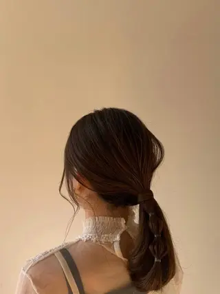 セミロング カラー ヘアアレンジ elena byartefice所属・安達 萌花のヘアスタイル