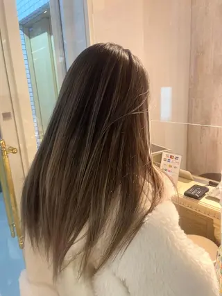 ロング apollo yokohama所属・レイヤーカット/ ハイトーン/ミノリのヘアスタイル