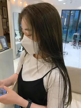 セミロング カラー TENELE所属・チバ タクミのヘアスタイル