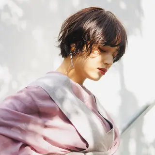 ショート hoNua. 栄/透明感カラーのヘアスタイル