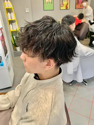 ショート パーマ メンズ メンズサロン　アソビ所属・【扱いやすいパーマ】 眞鍋拓己のヘアスタイル