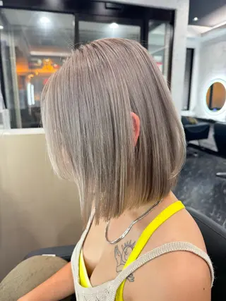 ショート カラー LOHAS 優来（ユラ）のヘアスタイル