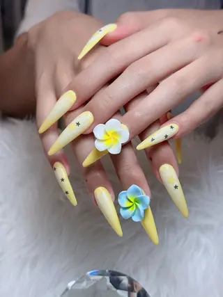 ネイル Lumi Nailのネイルデザイン