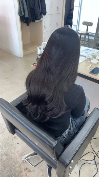 ロング カラー 🪽髪質改善ストレー ト🤍美羽🤍のヘアスタイル