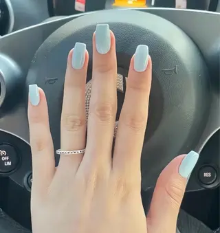 ネイル 長さ出し専門 パーツのネイルデザイン