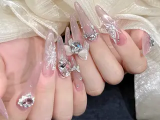 ネイル Dark honey池袋店所属・佐藤 アリアのネイルデザイン