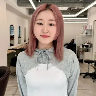 ミディアム カラー ブリーチなし/レイヤ ー特化🌈Tommyのヘアスタイル