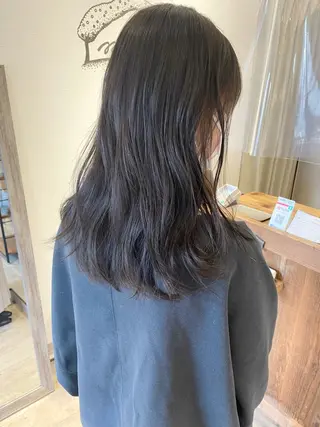 セミロング カラー 🩰オリーブ/ ベージュ松本咲花🩰のヘアスタイル