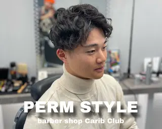 ミディアム メンズ 天王寺で1番人気の フェード師/大野尋哉のヘアスタイル