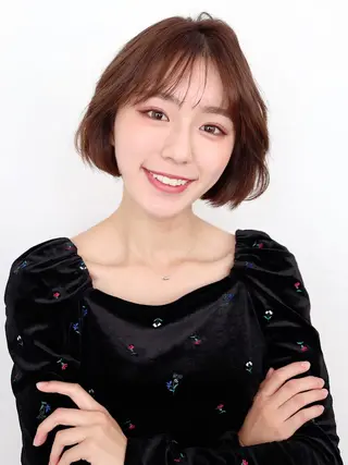 ミディアム カラー "オトナ髪”/ LAKA TOCCAのヘアスタイル