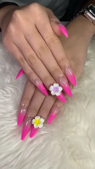 ネイル NAIL FOCUS Lisaのネイルデザイン