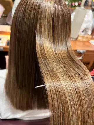 ロング よしだ しおりのヘアスタイル