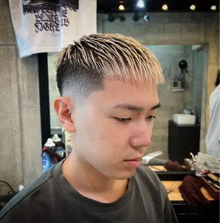 ショート カラー メンズ BINGO HAIR WORKS 【ビンゴヘアワークス】所属・🎱メンズフェード 特化HYOGA🎱のヘアスタイル