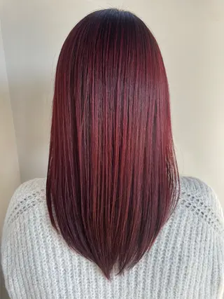 セミロング カラー 雨宮 なおのヘアスタイル