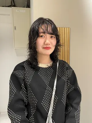 セミロング パーマ スズキ シオリのヘアスタイル