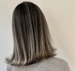 ミディアム カラー Seventh Sense所属・Seventh Senseのヘアスタイル