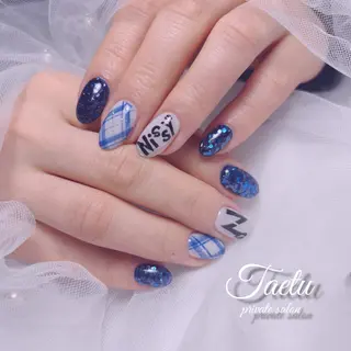 ネイル 𝐓𝐀𝐄𝐓𝐔 💜Ayumiのネイルデザイン