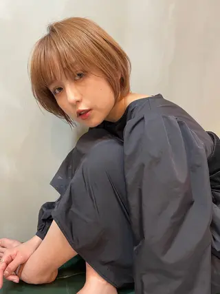 ショート カラー ショート/ボブ/ 心斎橋/宮脇美奈のヘアスタイル