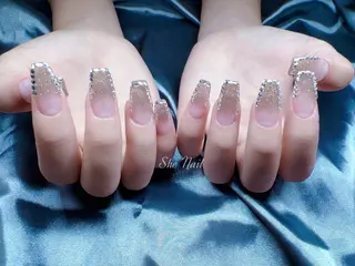 ネイル She   Nail所属・ISA_ BELLAのネイルデザイン
