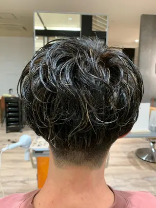 メンズ FACE DECO AVEDA所属・河端 春綺のヘアスタイル