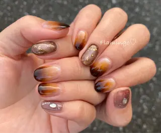 ネイル 浮きにくいフィルイン ｜上品シンプルネイルのネイルデザイン