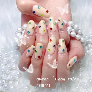 ネイル queens nailsalonのネイルデザイン