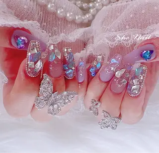 ネイル She   Nail所属・ISA_ BELLAのネイルデザイン