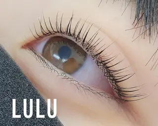 マツエク・マツパ アイブロウ LULU西八王子所属・KITTY 西八王子のネイルデザイン