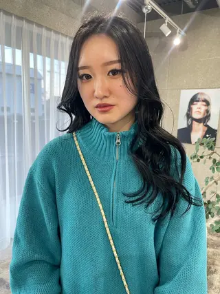 ロング カラー akiba ryokaのヘアスタイル