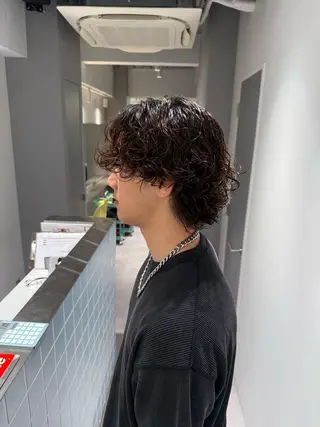 ミディアム パーマ特化美容師 佐藤壮流のヘアスタイル