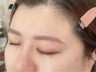 アイブロウ Jr.アイリスト🌈 山本奈緒のマツエク・マツパデザイン