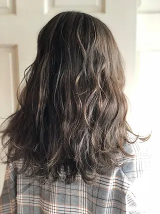 セミロング カラー LA KING GINZA TOKYO所属・🧡ショートの達人 🧡SHOのヘアスタイル