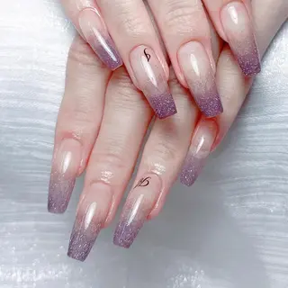 ネイル 🦋チップ長さだし 専門店🦋のネイルデザイン