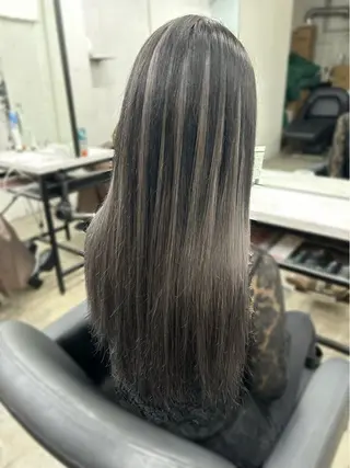 ミディアム カラー シールエクステの女神 🍑Momo🍑のヘアスタイル
