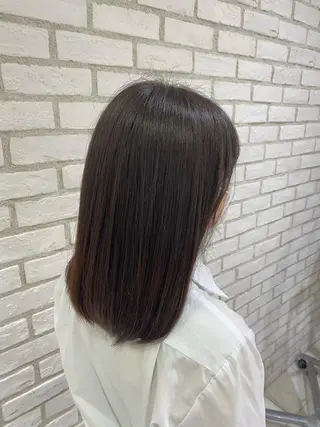 ミディアム カラー 藤井 花梨のヘアスタイル