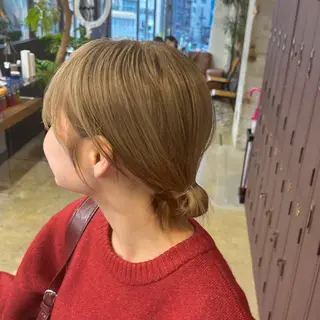 ミディアム カラー 岡本康平/ボブ /ブリーチ/レイヤーのヘアスタイル