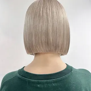 ショート NVEMO.【ベモ】所属・ミルクティーベージュ /まりん🥣のヘアスタイル